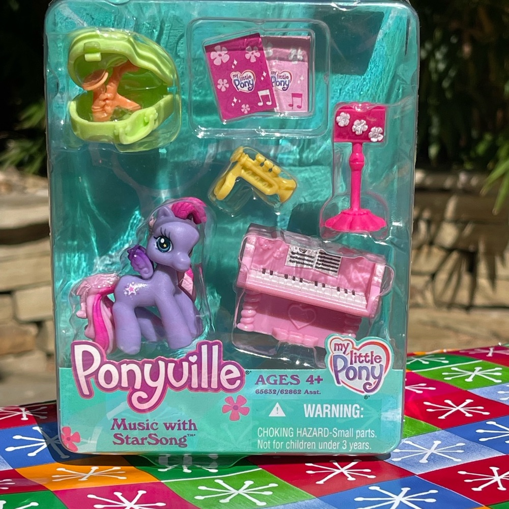 MY LITTLE PONY Ponyville Playset | Starsong